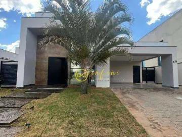Casa / Sobrado em Condomínio para Locação em Votorantim/SP Alphaville Nova Esplanada 4 3 Quartos