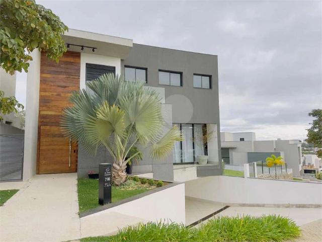 Casa / Sobrado em Condomínio para Locação em Votorantim/SP Alphaville Nova Esplanada 3 Quartos
