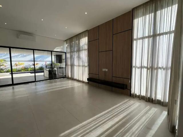 Casa / Sobrado em Condomínio para Locação em Votorantim/SP Alphaville Nova Esplanada 3 4 Quartos
