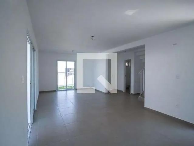 Casa / Sobrado em Condomínio para Locação em Votorantim/SP Green Valley 3 Quartos