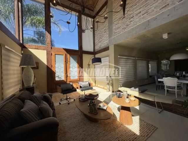 Casa / Sobrado em Condomínio para Locação em Votorantim/SP Itapeva 5 Quartos