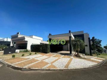 Casa / Sobrado em Condomínio para Locação em Americana/SP Jardim Pau Brasil 3 Quartos