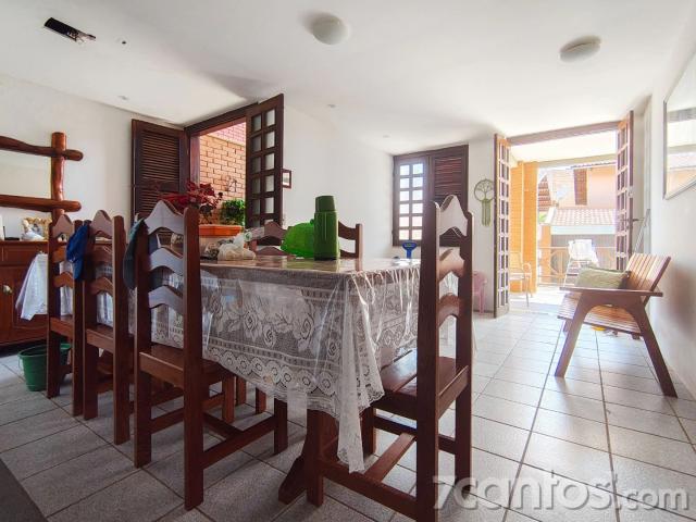 Casa / Sobrado em Condomínio para Locação em Aquiraz/CE Porto das Dunas 4 Quartos