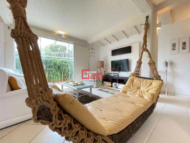 Casa / Sobrado em Condomínio para Locação em Armação dos Búzios/RJ Geribá 3 Quartos