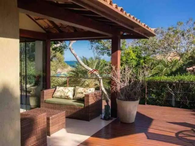 Casa / Sobrado em Condomínio para Locação em Armação dos Búzios/RJ Forno 5 Quartos