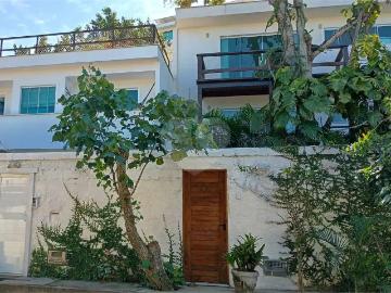 Casa / Sobrado em Condomínio para Locação em Armação dos Búzios/RJ Tucuns 1 Quartos