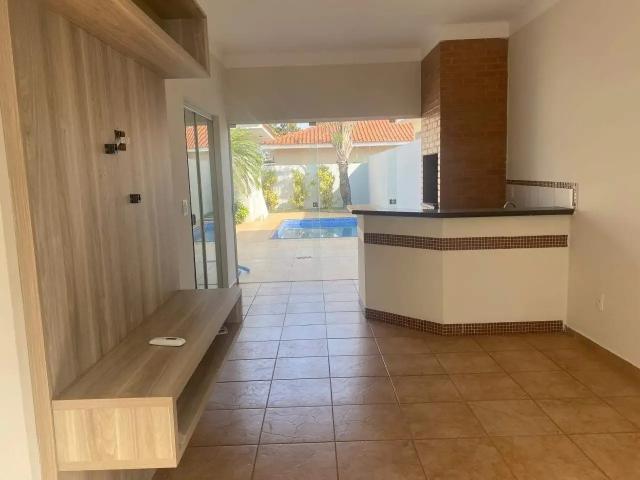 Casa / Sobrado em Condomínio para Locação em Araçatuba/SP Aeroporto 3 Quartos