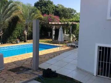Casa / Sobrado em Condomínio para Locação em Araçoiaba da Serra/SP Centro 3 Quartos