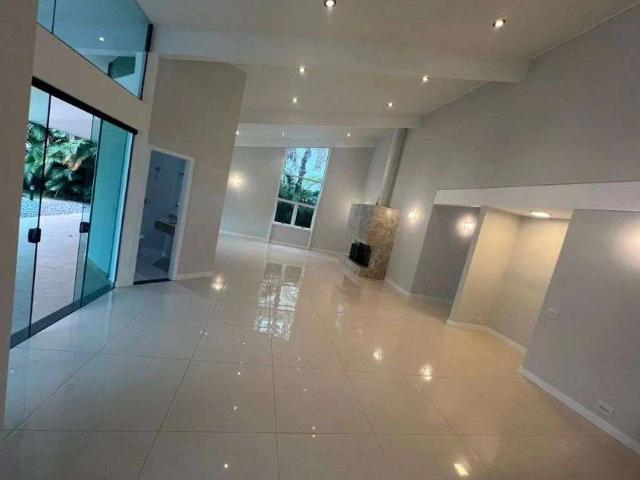Casa / Sobrado em Condomínio para Locação em Araçoiaba da Serra/SP Centro 4 Quartos