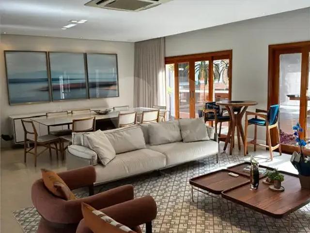 Casa / Sobrado em Condomínio para Locação em Araçoiaba da Serra/SP Chacara Santa Terezinha 4 Quartos