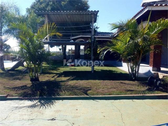 Casa / Sobrado em Condomínio para Locação em Arandu/SP Centro 4 Quartos