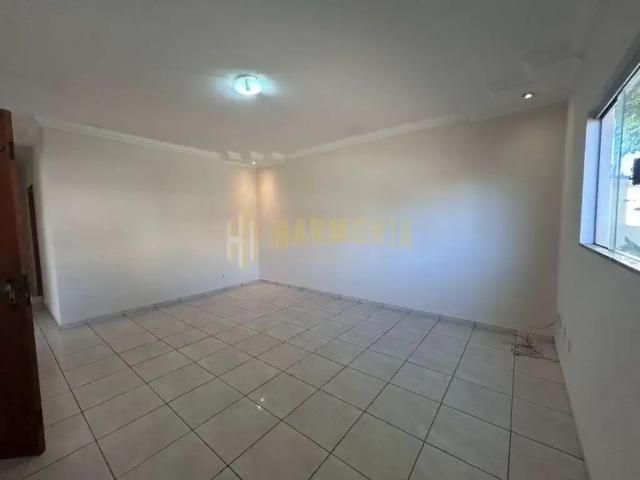 Casa / Sobrado em Condomínio para Locação em Araraquara/SP Jardim dos Flamboyants 3 Quartos