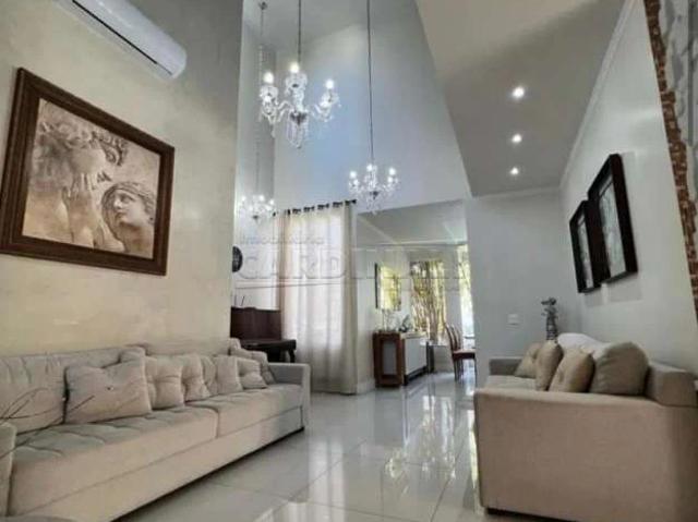 Casa / Sobrado em Condomínio para Locação em Araraquara/SP Parque Residencial Damha 4 Quartos