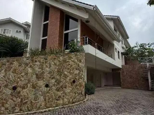 Casa / Sobrado em Condomínio para Locação em Arujá/SP Novo Horizonte Hills I e II 6 Quartos