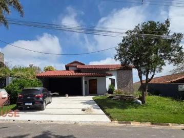 Casa / Sobrado em Condomínio para Locação em Arujá/SP Arujá Country Club 2 Quartos