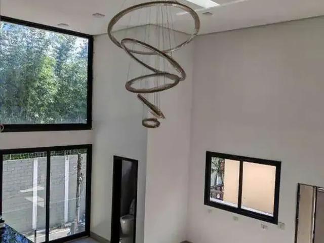 Casa / Sobrado em Condomínio para Locação em Arujá/SP Arujázinho IV 4 Quartos