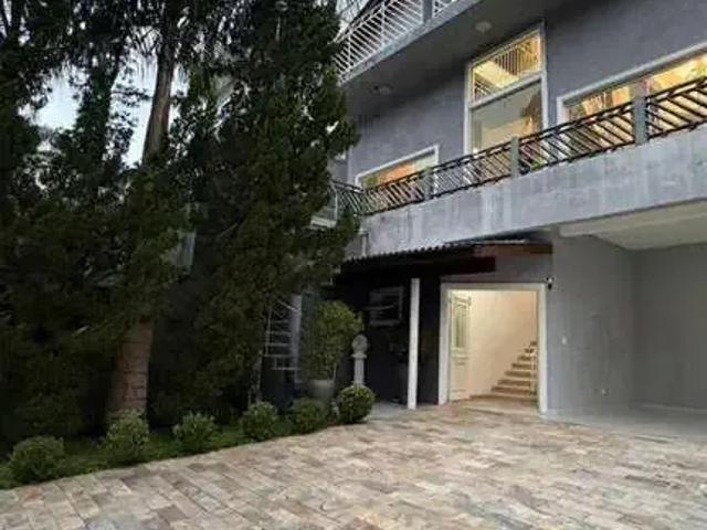 Casa / Sobrado em Condomínio para Locação em Arujá/SP Caputera 3 Quartos