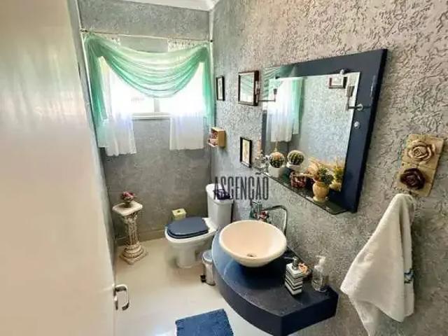 Casa / Sobrado em Condomínio para Locação em Arujá/SP Caputera 4 Quartos