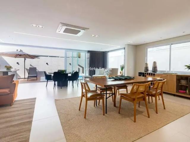 Casa / Sobrado em Condomínio para Locação em Arujá/SP Jardim Limoeiro 4 Quartos