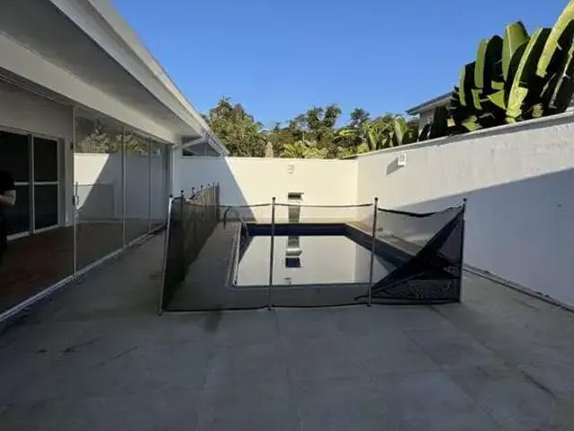 Casa / Sobrado em Condomínio para Locação em Arujá/SP Jardim Limoeiro 3 Quartos