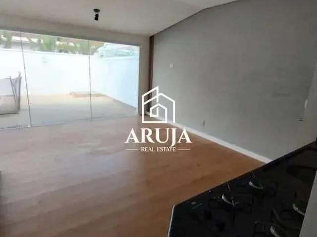 Casa / Sobrado em Condomínio para Locação em Arujá/SP Jardim Limoeiro 3 Quartos