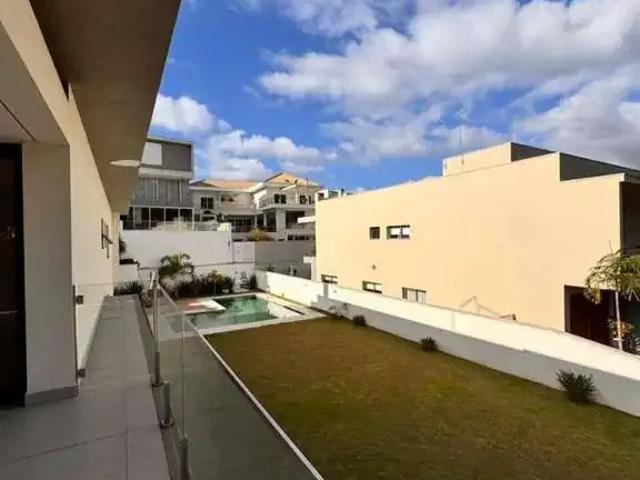 Casa / Sobrado em Condomínio para Locação em Arujá/SP Residencial Real Park 4 Quartos