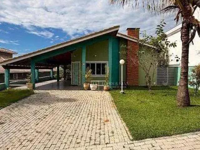 Casa / Sobrado em Condomínio para Locação em Atibaia/SP Condomínio Figueira Garden 3 Quartos