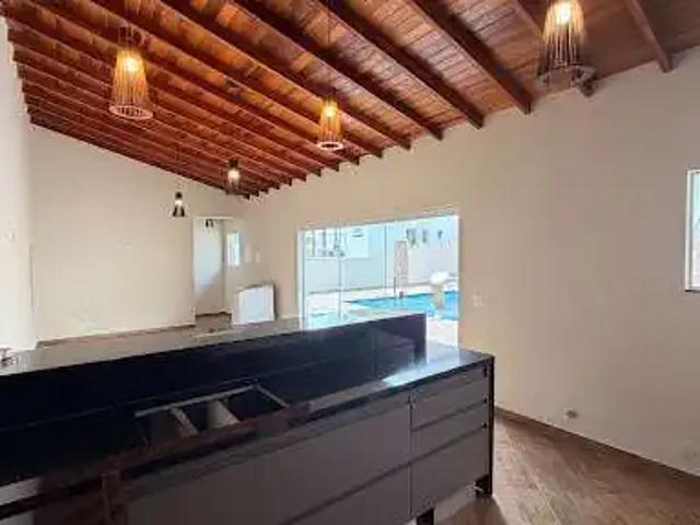 Casa / Sobrado em Condomínio para Locação em Atibaia/SP Condomínio Figueira Garden 4 Quartos