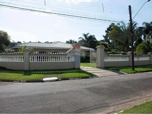 Casa / Sobrado em Condomínio para Locação em Atibaia/SP Condomínio Flamboyant B 7 Quartos