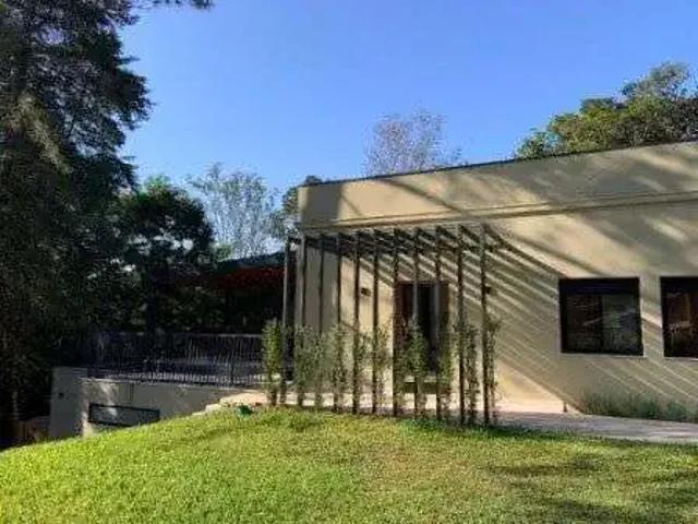 Casa / Sobrado em Condomínio para Locação em Atibaia/SP Estância Parque de Atibaia 6 Quartos