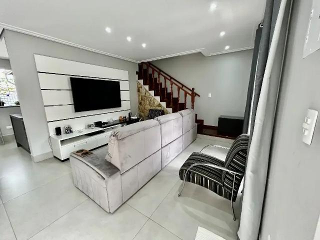 Casa / Sobrado em Condomínio para Locação em Atibaia/SP Itapetinga 5 Quartos