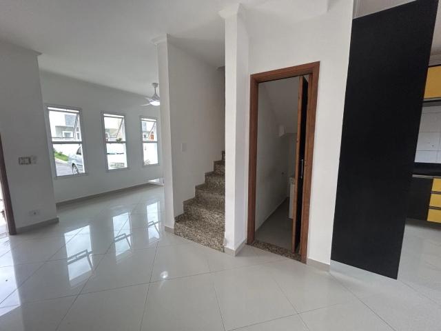 Casa / Sobrado em Condomínio para Locação em Atibaia/SP Jardim dos Pinheiros 3 Quartos