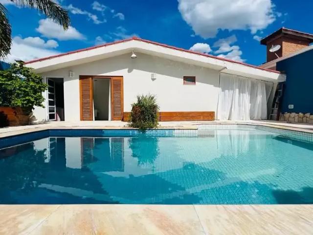 Casa / Sobrado em Condomínio para Locação em Atibaia/SP Nova Gardênia 2 Quartos