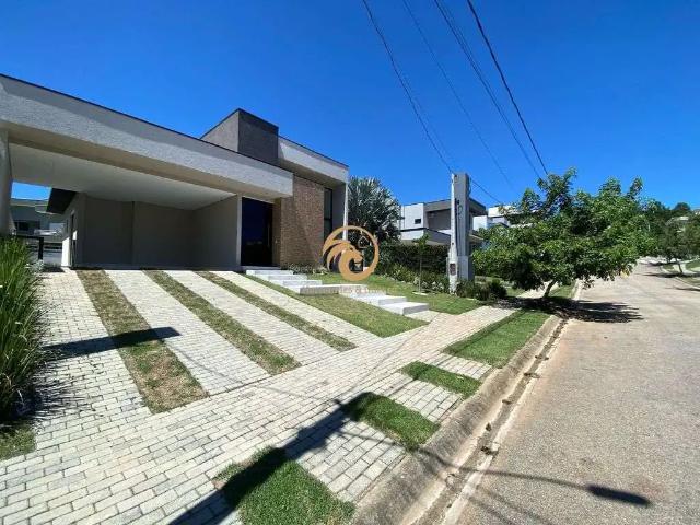 Casa / Sobrado em Condomínio para Locação em Atibaia/SP Tanque 3 Quartos