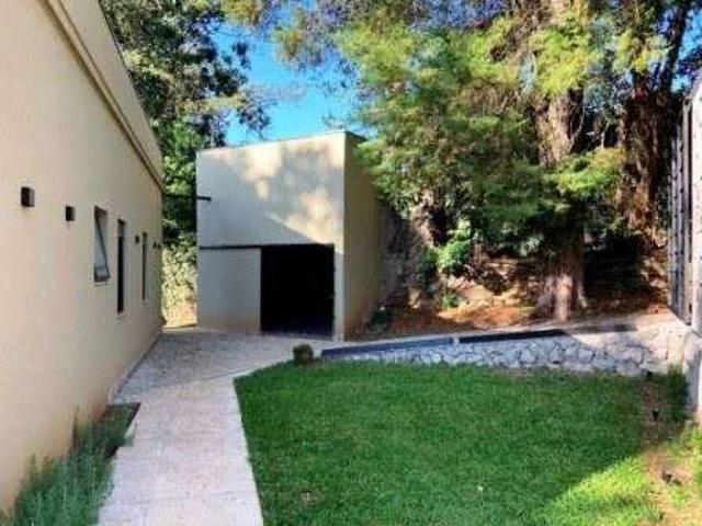 Casa / Sobrado em Condomínio para Locação em Atibaia/SP Tanque 4 Quartos