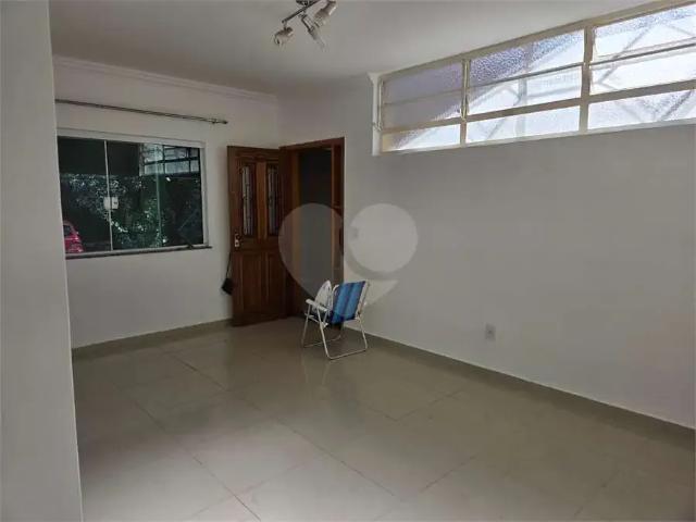 Casa / Sobrado em Condomínio para Locação em Atibaia/SP Vila Thais 3 Quartos