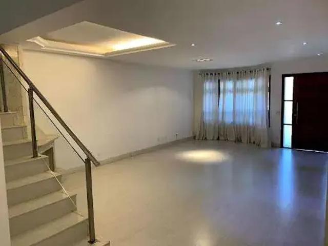 Casa / Sobrado em Condomínio para Locação em Atibaia/SP Vila Thais 3 Quartos