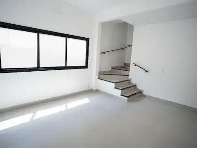 Casa / Sobrado em Condomínio para Locação em Atibaia/SP Vila Santista 3 Quartos