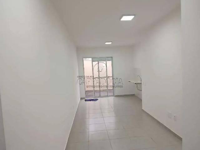Casa / Sobrado em Condomínio para Locação em Bady Bassitt/SP Zona Rural 2 Quartos