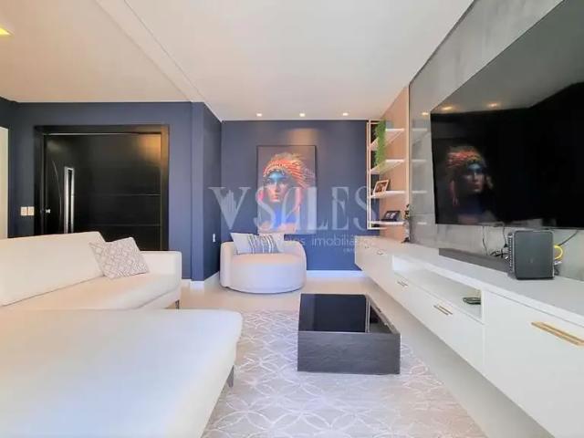 Casa / Sobrado em Condomínio para Locação em Balneário Camboriú/SC Ariribá 3 Quartos