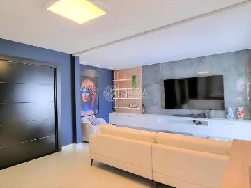 Casa / Sobrado em Condomínio para Locação em Balneário Camboriú/SC Ariribá 4 Quartos