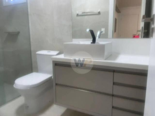Casa / Sobrado em Condomínio para Locação em Balneário Camboriú/SC Ariribá 5 Quartos