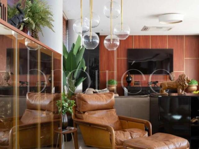 Casa / Sobrado em Condomínio para Locação em Balneário Camboriú/SC Barra 4 Quartos