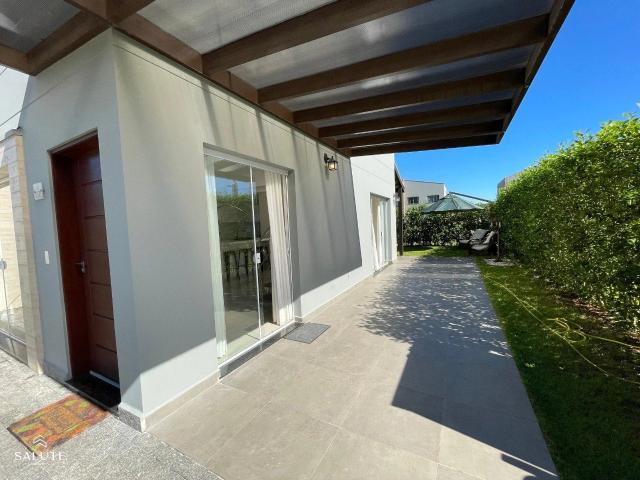 Casa / Sobrado em Condomínio para Locação em Balneário Camboriú/SC Barra 3 Quartos