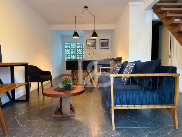 Casa / Sobrado em Condomínio para Locação em Balneário Camboriú/SC Praia das Taquaras 2 Quartos