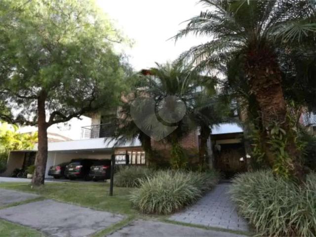 Casa / Sobrado em Condomínio para Locação em Barueri/SP Centro 5 Quartos
