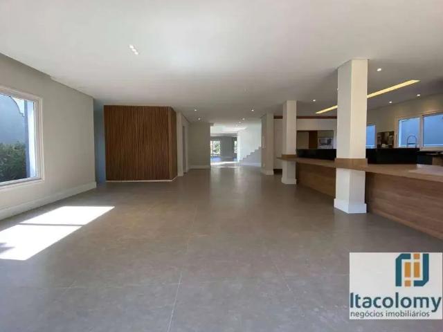 Casa / Sobrado em Condomínio para Locação em Barueri/SP Alphaville 4 Quartos