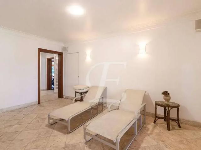 Casa / Sobrado em Condomínio para Locação em Barueri/SP Alphaville 4 Quartos