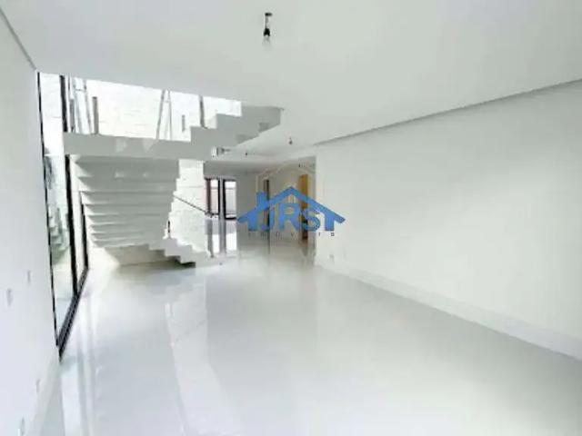 Casa / Sobrado em Condomínio para Locação em Barueri/SP Alphaville 4 Quartos