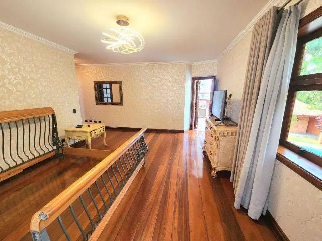 Casa / Sobrado em Condomínio para Locação em Barueri/SP Alphaville 4 Quartos